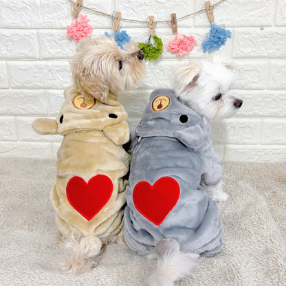 冬向けの犬用洋服、ふわふわで暖かいクマさん着ぐるみドッグウェア。防寒対策◎。汚れ防止＆抜け毛対策に最適。おしゃれで可愛いデザインが小型犬のお散歩や部屋着にもぴったり。