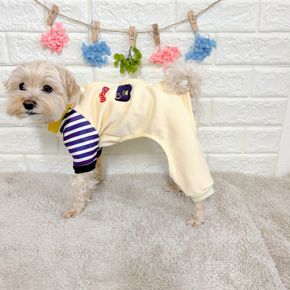 春・秋向けの犬用洋服、おしゃれで可愛いボーダーデザインのドッグウェア。防寒・汚れ防止・抜け毛対策◎。後ろボタン仕様で着脱簡単、小型犬にも快適なロンパース型デザイン。