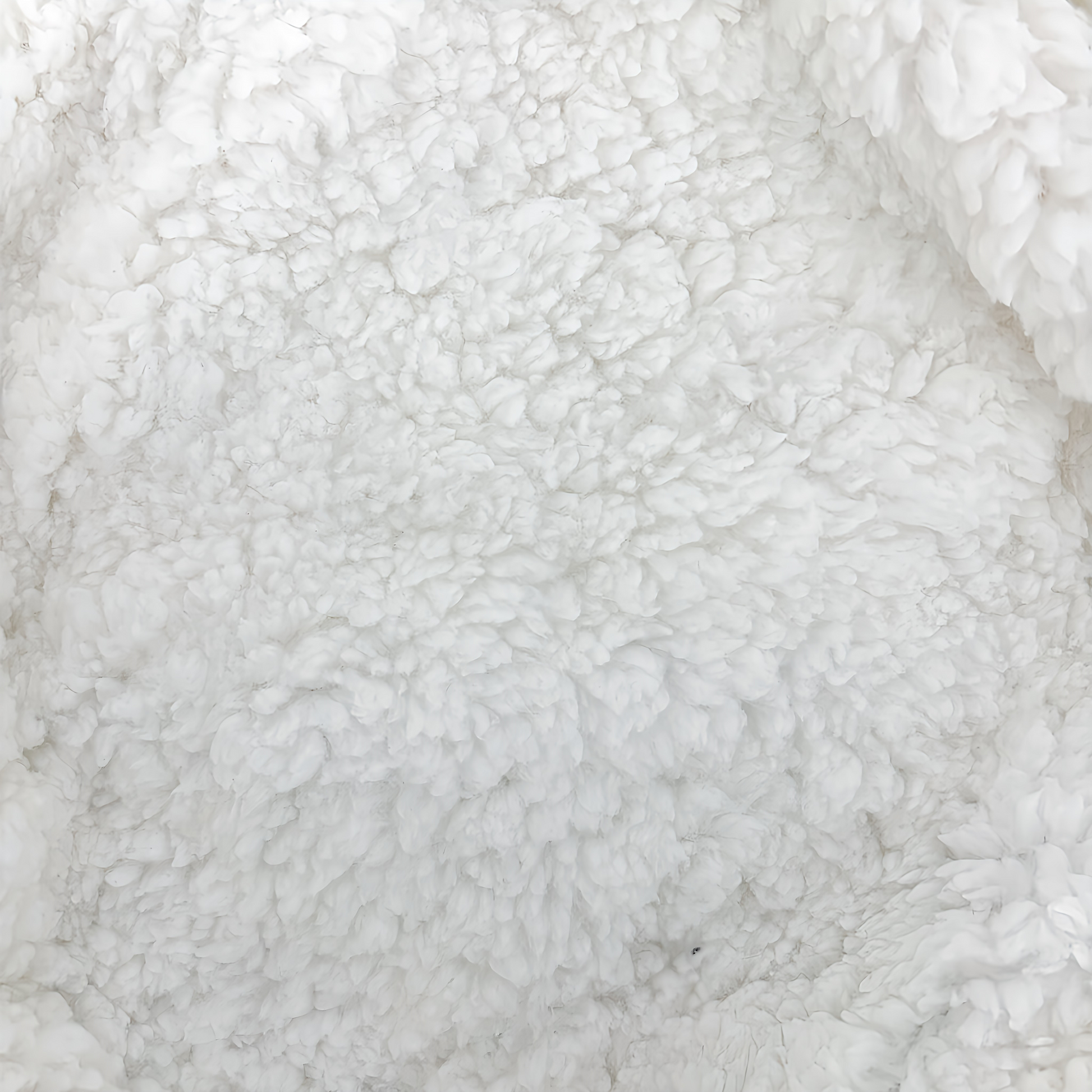 秋冬向けの犬用洋服、ふわふわで暖かいウエストポーチ付きドッグウェア。防寒・汚れ防止・抜け毛対策◎。前ボタン仕様で着脱簡単、小型犬にも快適なおしゃれなデザイン。