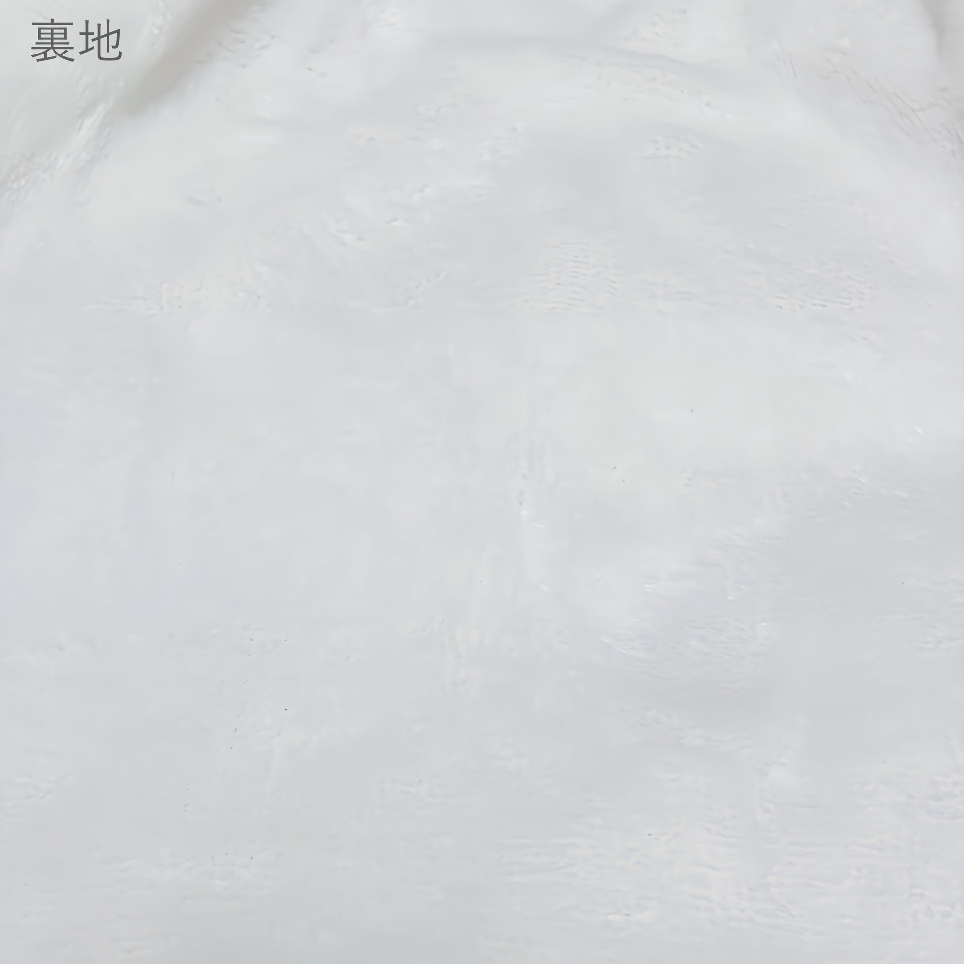 秋冬向けの犬用洋服、ふわふわで暖かいストライプデザインのドッグウェア。防寒・汚れ防止・抜け毛対策に最適。前ボタン仕様で着脱簡単、小型犬にもおすすめ。